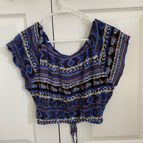 TOBI Crop Top EUC - L - Picture 6 of 6